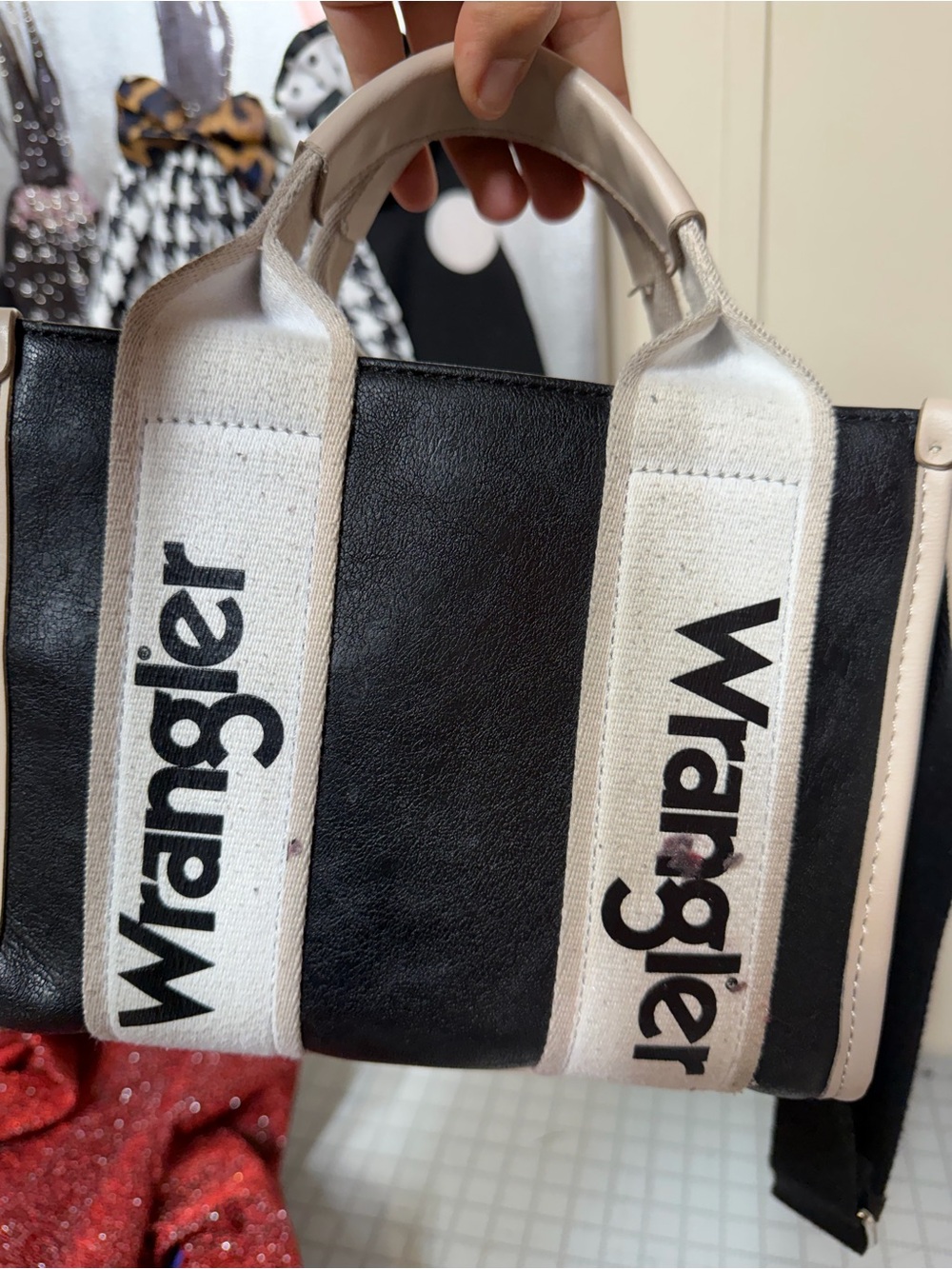 Wrangler Black and Cream Crossbody Tote - Picture 14 of 16